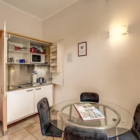 Apartment Apollo Colosseo *